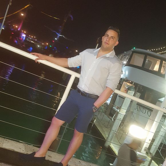 Meet your Posher, Julio - Picture 1 of 1